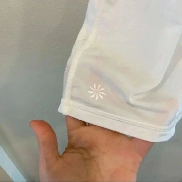 Athleta Racerback tank in womens size xxs white athletic - Picture 4 of 5